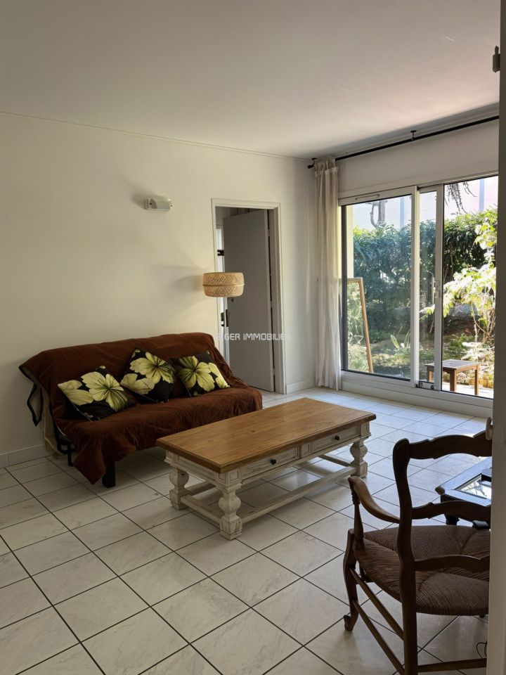 Location Appartement Courbevoie 2 Pièces 38.81 m²