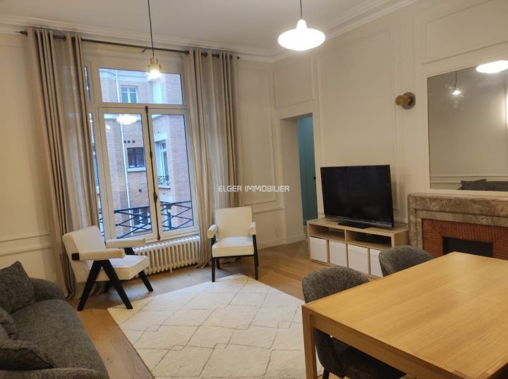 Location Appartement Neuilly-sur-Seine 3 Pièces 64.35 m²