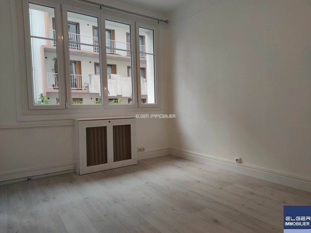 appartement 1 pièce en location sur Paris (75015)
