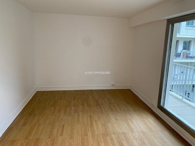 appartement 1 pièce en location sur Paris (75015)