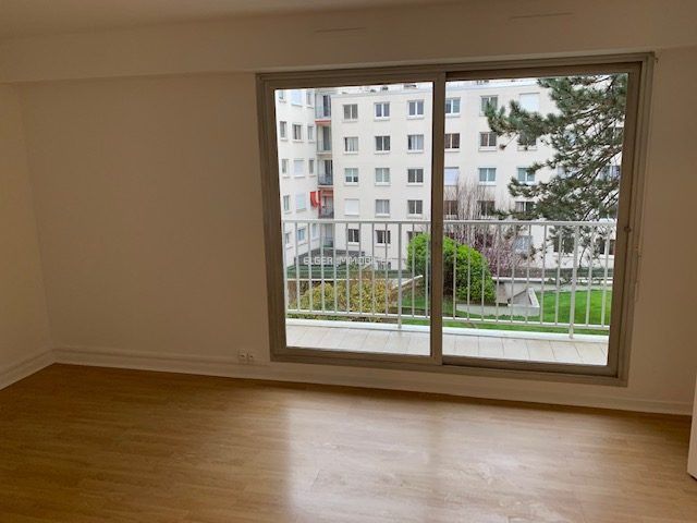 Location Appartement Paris 15 1 pièce 27.62 m²