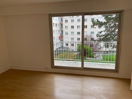 Location Appartement Paris 15 1 pièce 27.62 m²