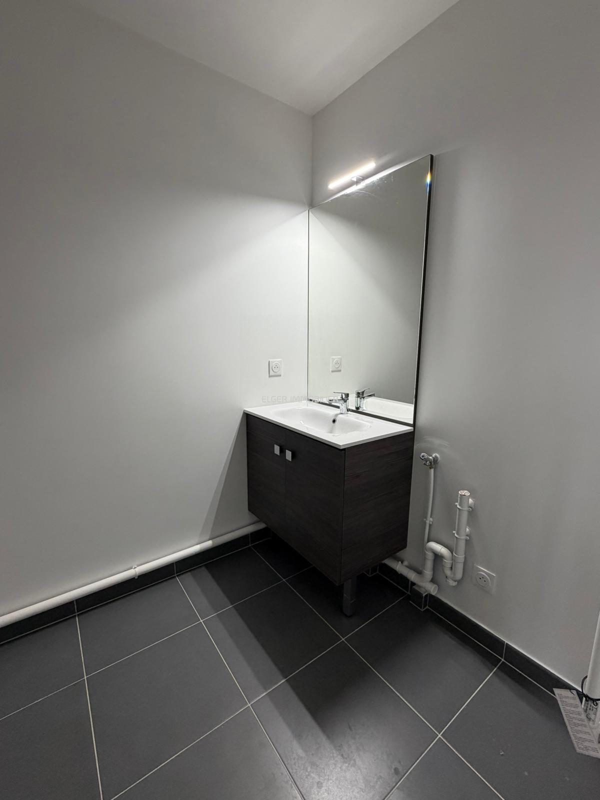 apartment 3 Rooms for rent on Le Bourget (93350)