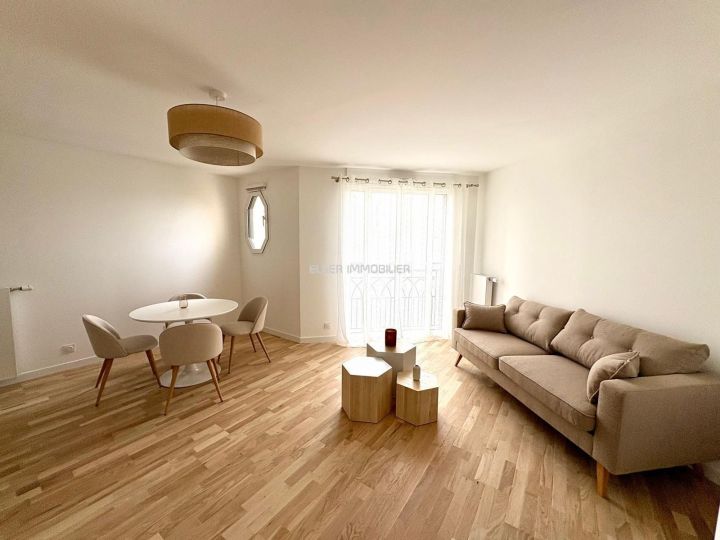 Location Appartement Clamart 3&nbsp;Pièces 66.73&nbsp;m²