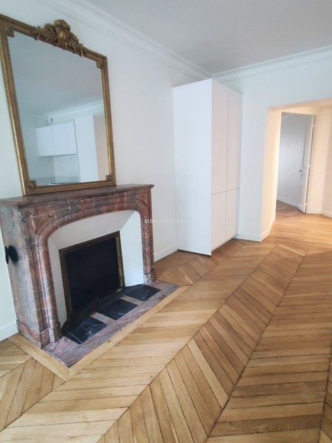 apartment 5 Rooms for rent on Paris (75007)