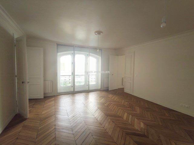apartment 5 Rooms for rent on Paris (75007)