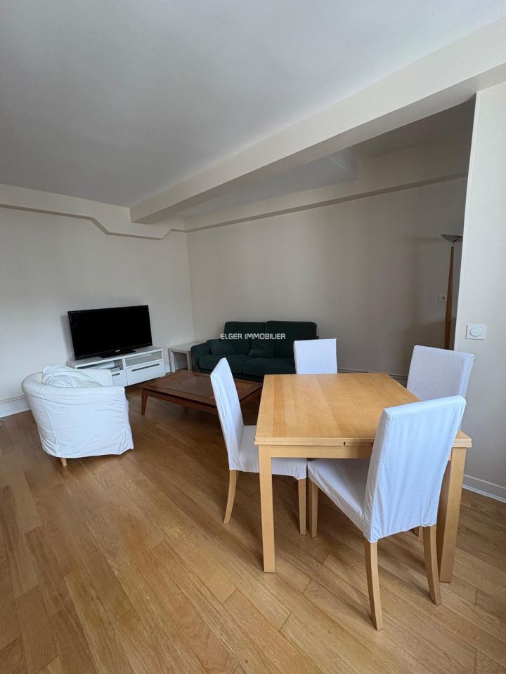 Rental Apartment Paris 7 3&nbsp;Rooms 68.97&nbsp;m²