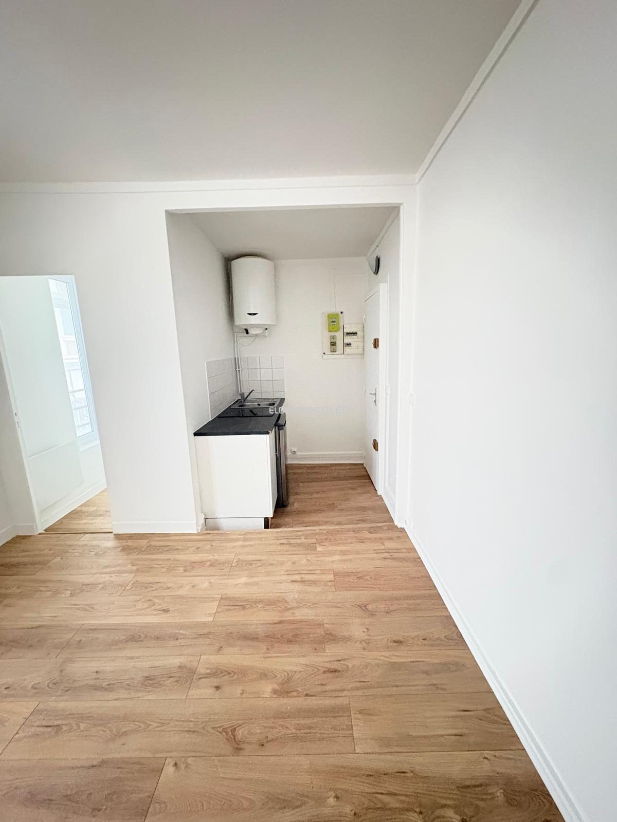 apartment 1 room for rent on Paris (75010)