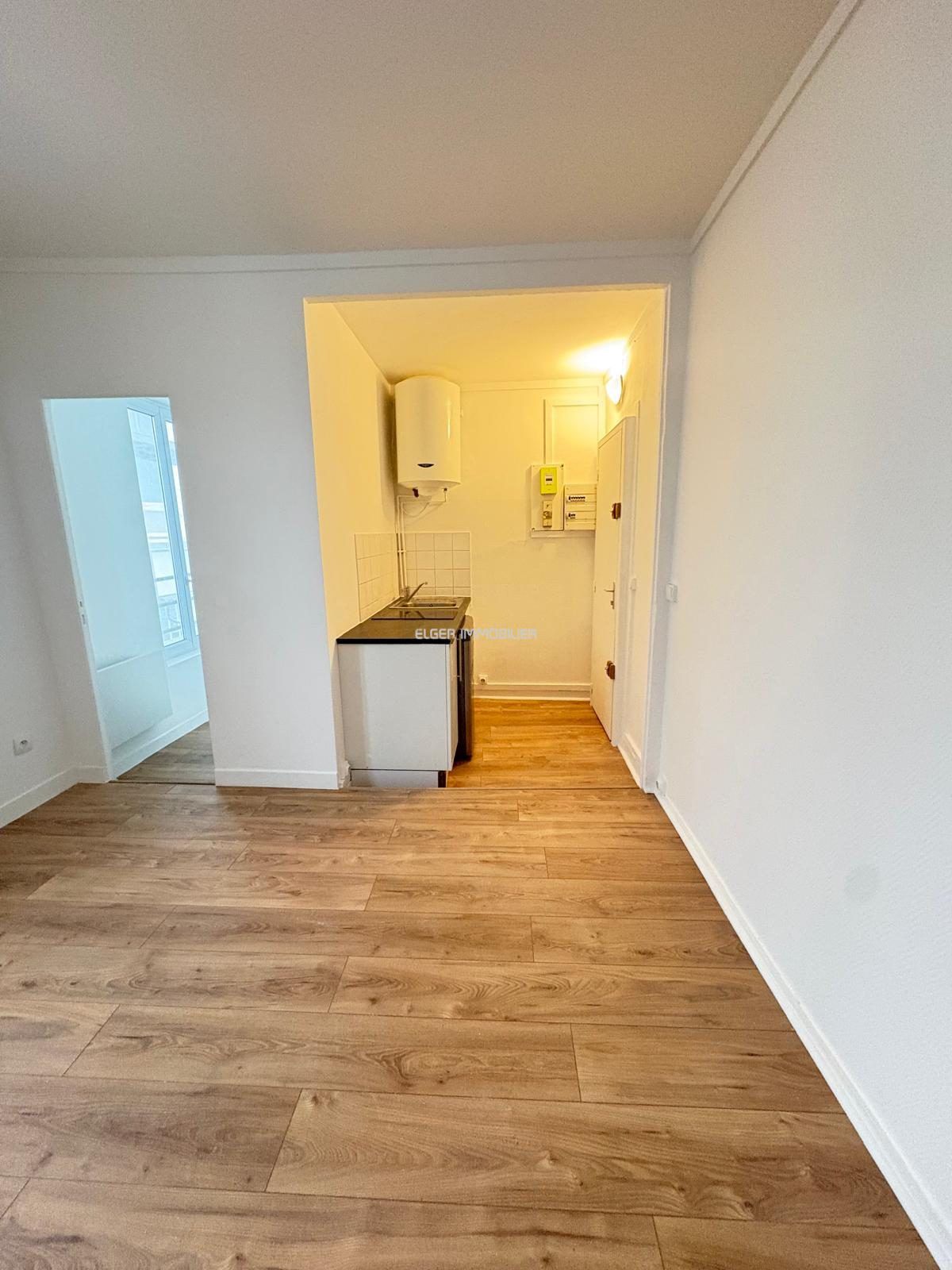 apartment 1 room for rent on Paris (75010)