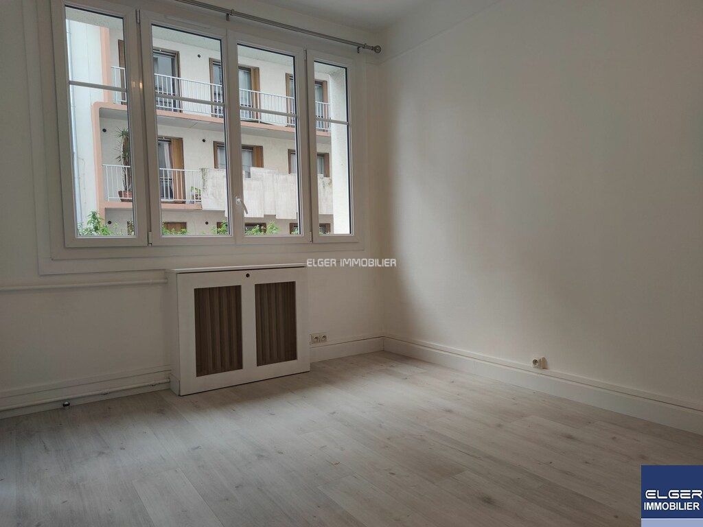 appartement 1 pièce en location sur Paris (75015)