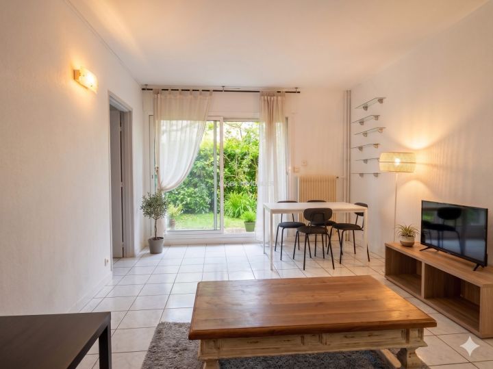 Location Appartement Courbevoie 2&nbsp;Pièces 38.81&nbsp;m²