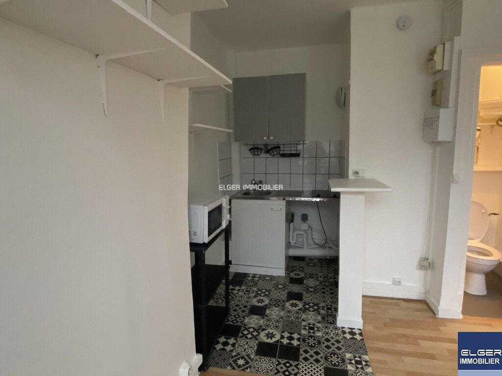 apartment 1 room for rent on Paris (75011)