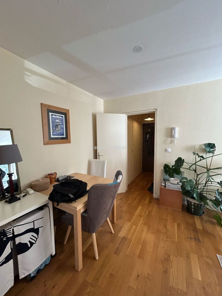 Rental Apartment Paris 15 1&nbsp;room 26.6&nbsp;m²
