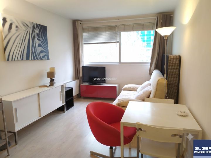 Location Appartement Courbevoie 1&nbsp;pièce 21.72&nbsp;m²