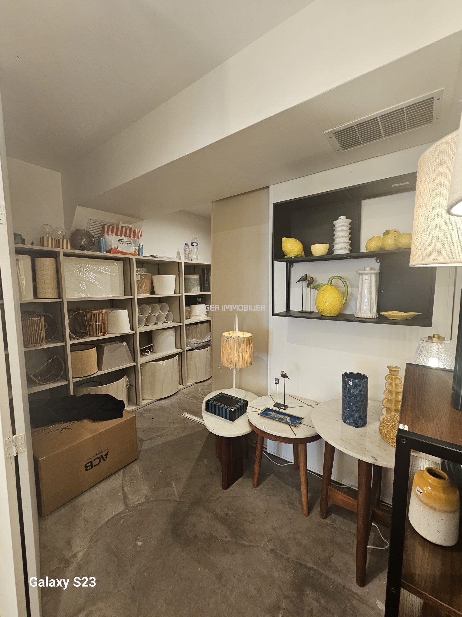activity premises 1 room for sale on Paris (75015)