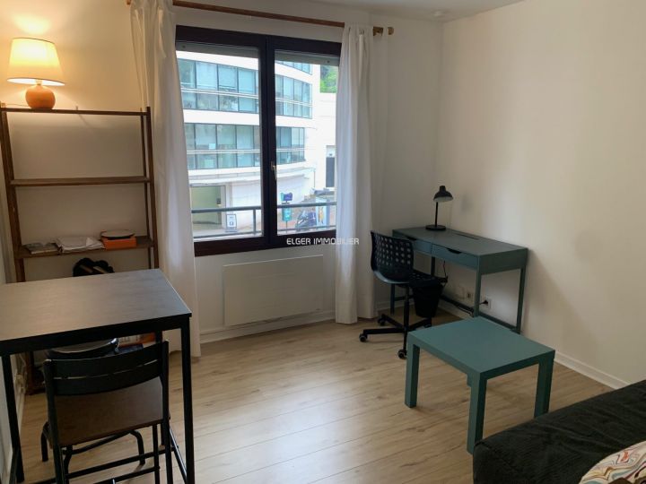 Location Appartement Issy-les-Moulineaux 1&nbsp;pièce 19.89&nbsp;m²