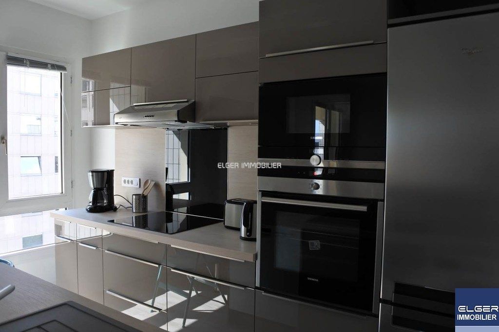 apartment 2 Rooms for rent on Courbevoie (92400)