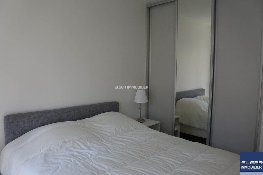 apartment 2 Rooms for rent on Courbevoie (92400)