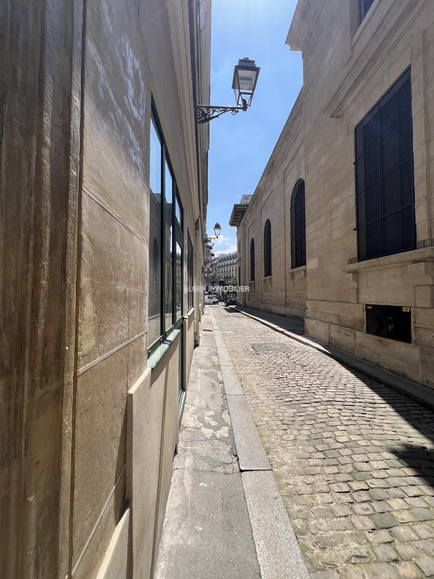 apartment 2 Rooms for sale on PARIS 08 (75008)